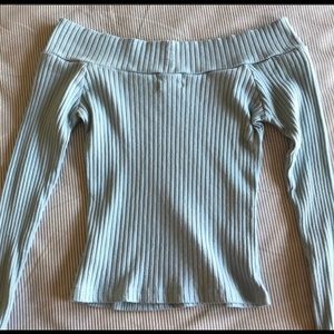 Off the shoulder UO top w/cape sleeves